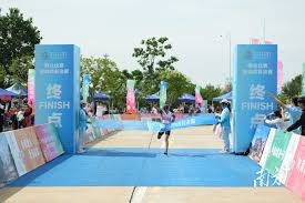 凯尔特人球星杰伦·布朗因辱骂裁判被罚35万美元，罚款如他所愿